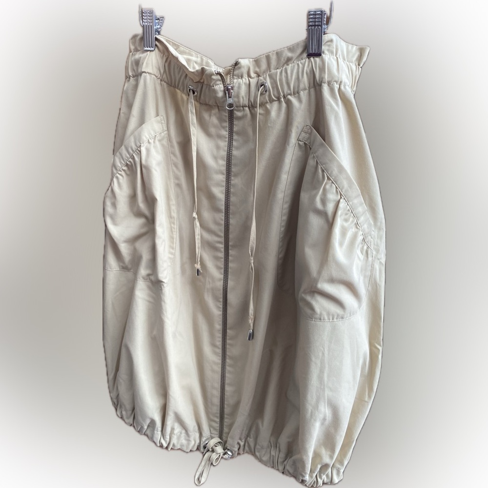H&M Balloon Zippered Skirt